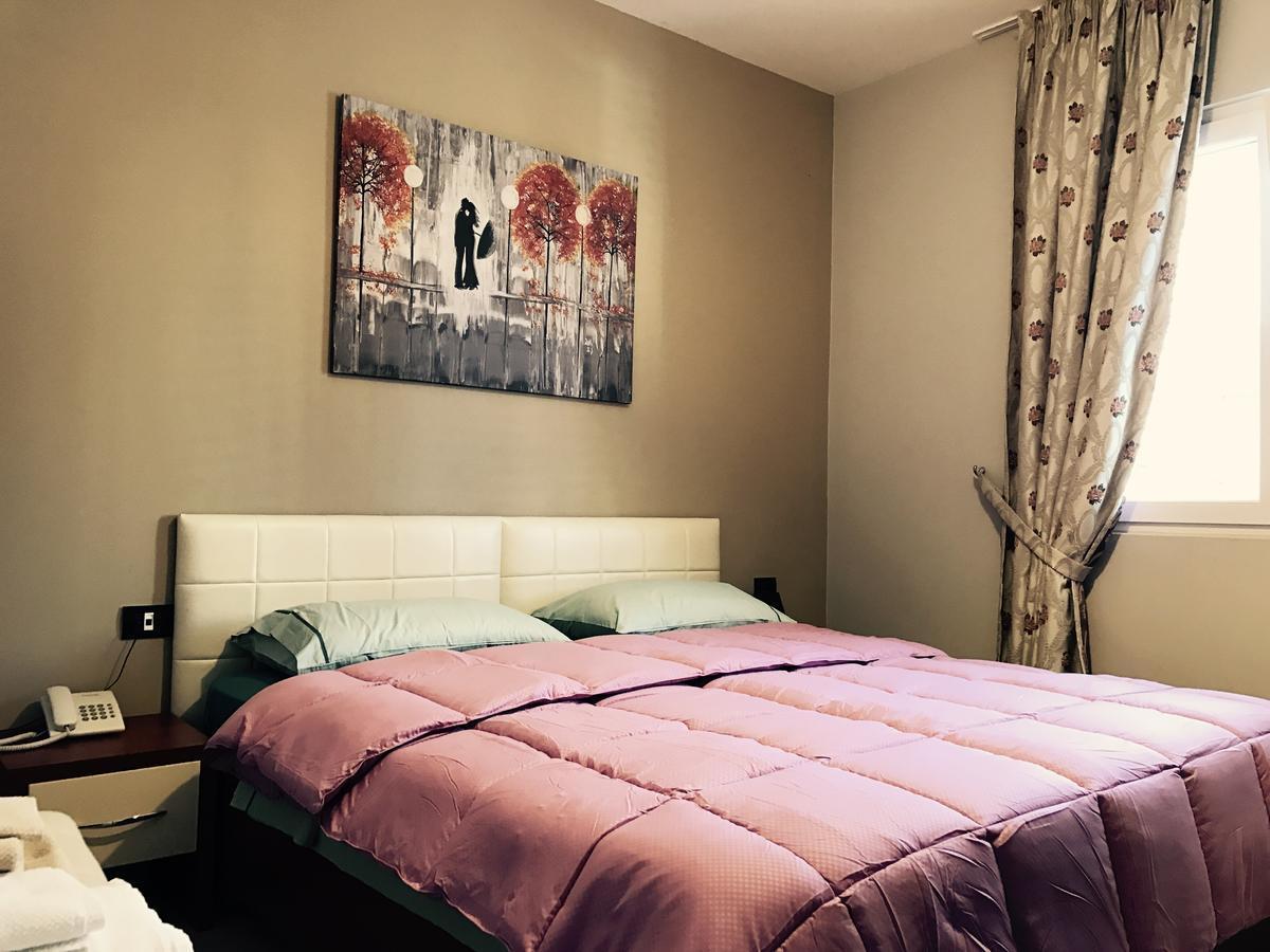 Vila Ada Hotel Tirana Bagian luar foto